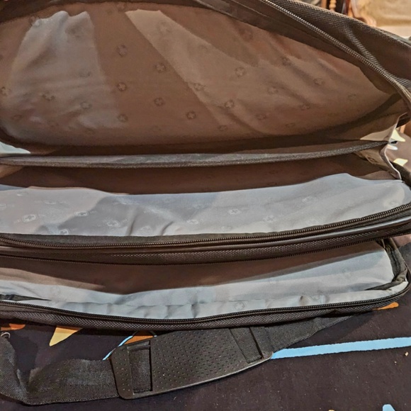 SWISSWEAR Black and Grey Laptop Bag - Picture 3 of 10